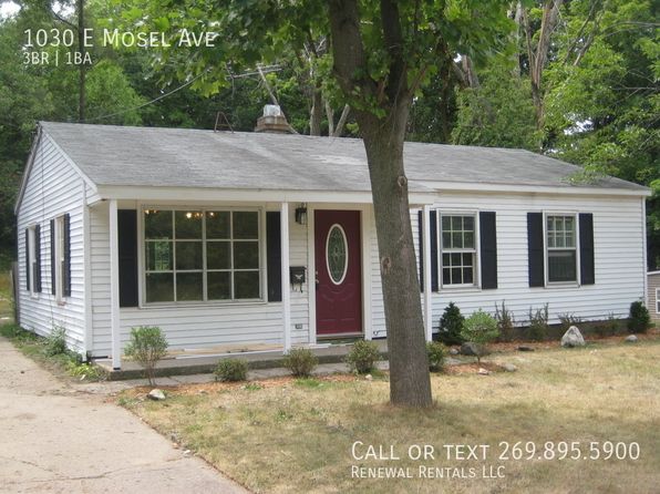 1030 E Mosel Ave