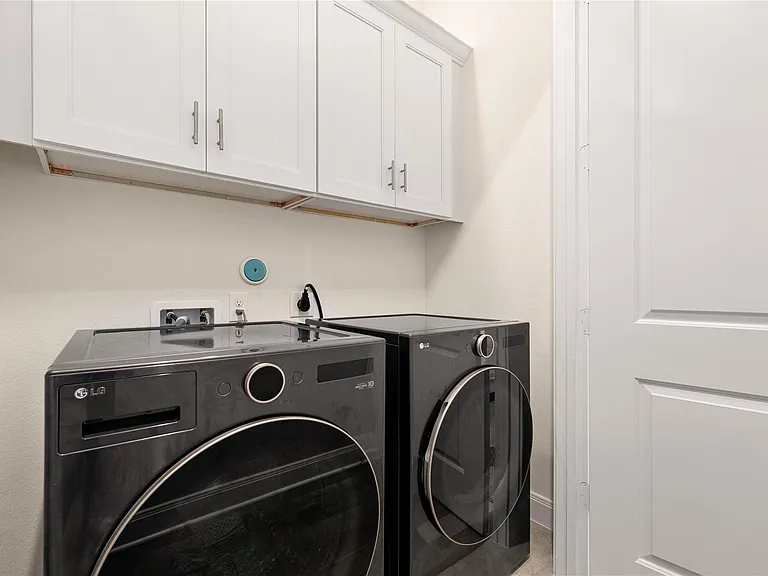 3334 Beverly Forest Dr — Photo 13