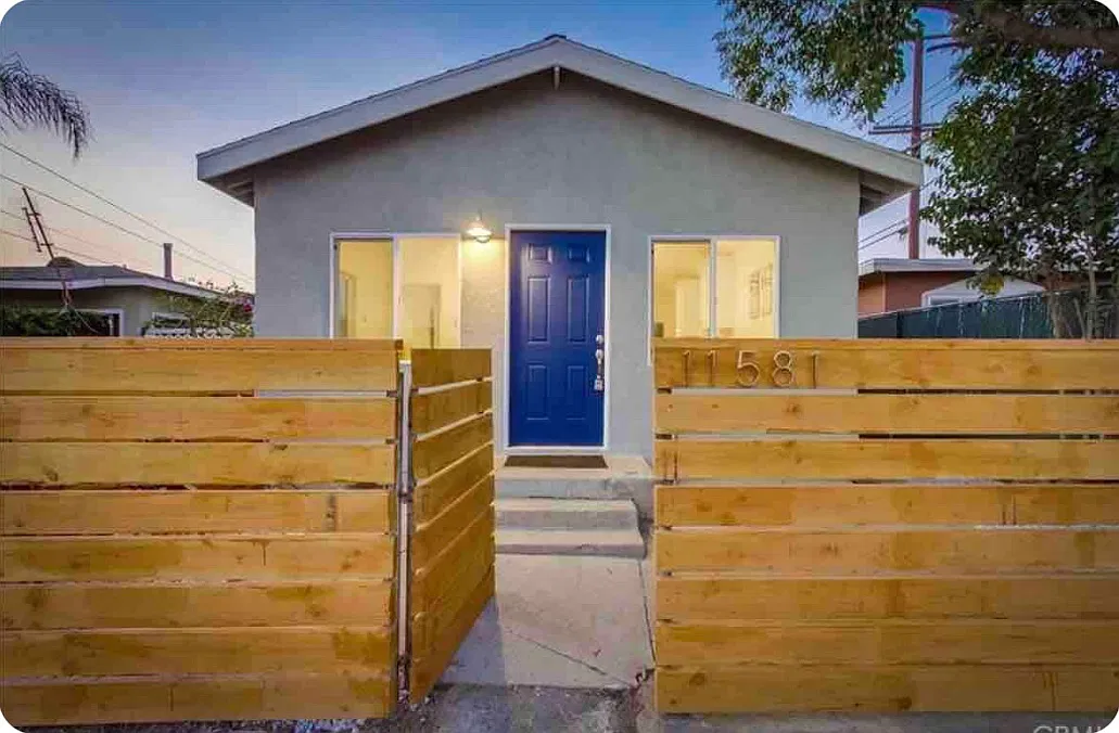 11581 Perkins Ave — Photo 2