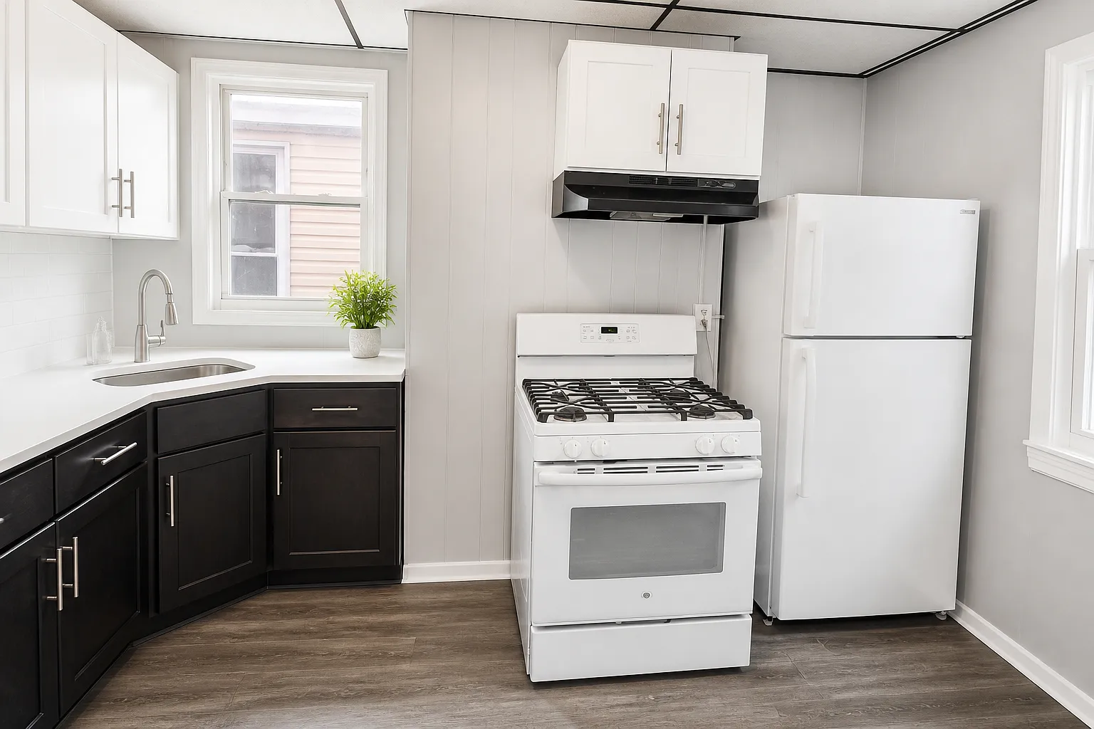 3 bed, $2,200 — Photo 1