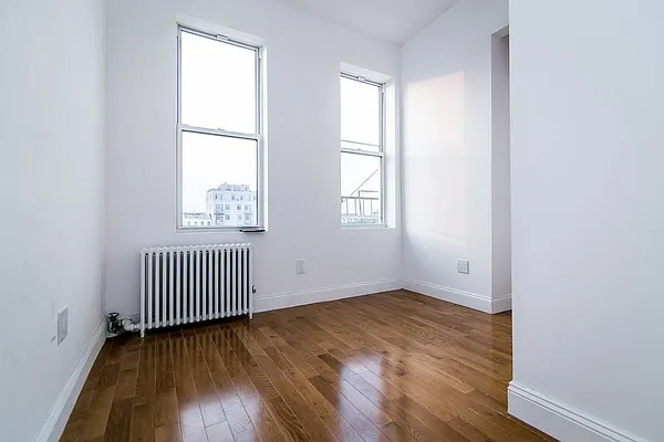 Rented by L Rose Realty | media 37