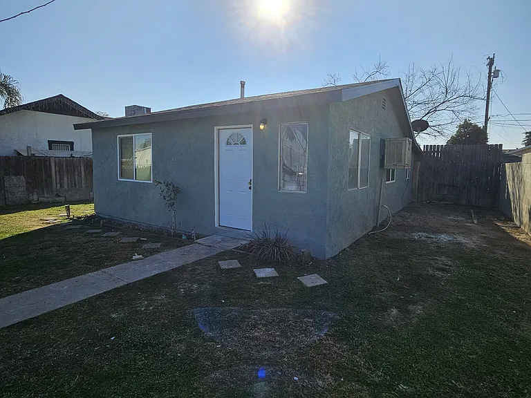 205 Ferguson Ave — Photo 1