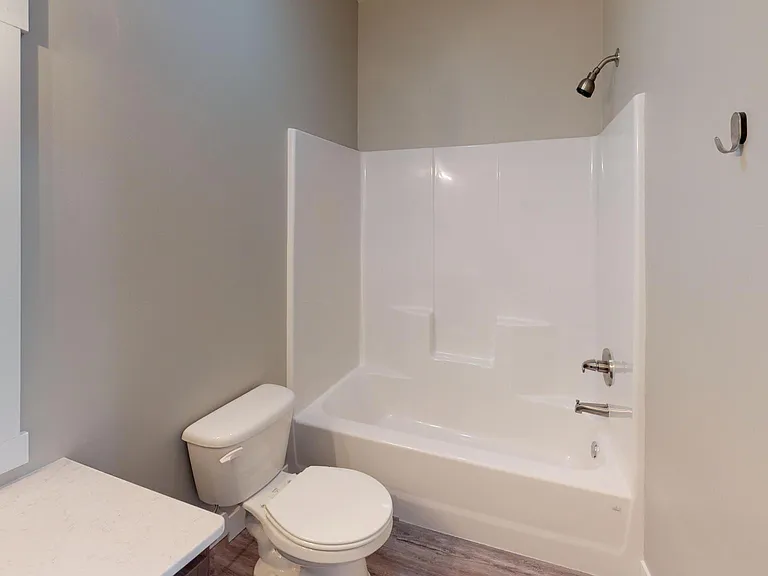 Prairie Heights Apartments — Photo 38