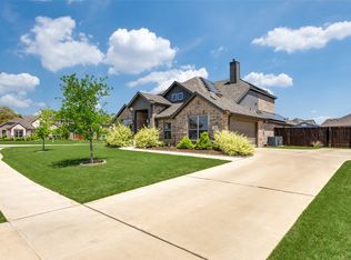 1909 Manzana Way, Burleson, TX 76028