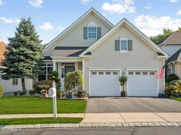 58 Freesia Court, Holmdel, NJ 07733