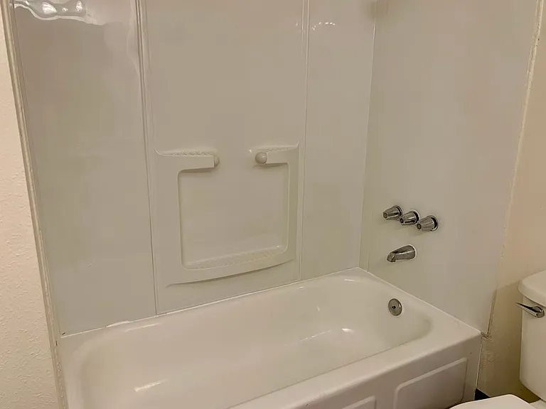 S815 - Star Apartments — Photo 12