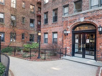 44-14 Newtown Rd APT 3C, Queens, NY, 11103