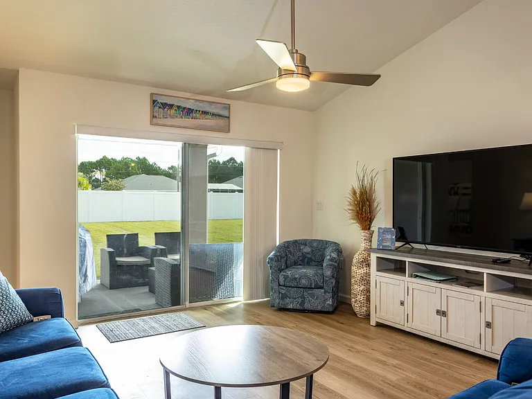 43 Freeland Ln — Photo 13