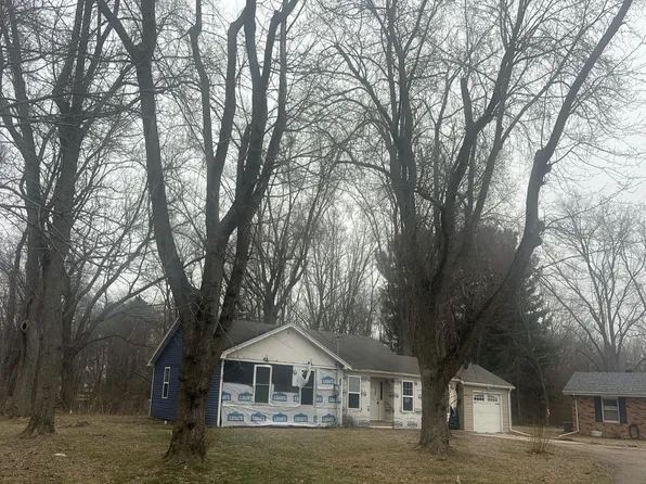 3375 Circle Dr, Saint Joseph, MI 49085