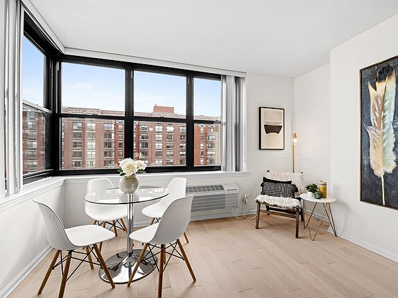4th image of 2 Constitution Ct APT 1008