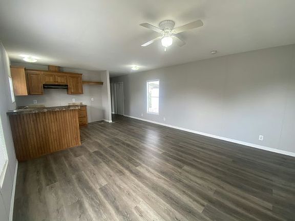 3rd image of 1814 Rockhurst Ave #126