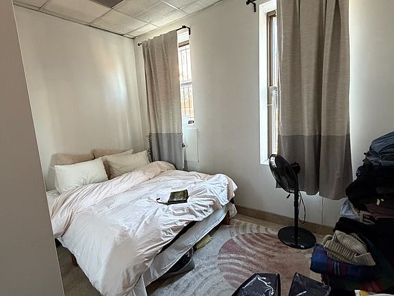 3rd image of 270 9th St #2