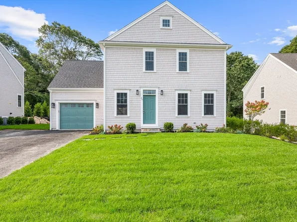 26 Pasture Hill Rd, Plymouth, MA 02360