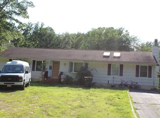 9 Park Lane, Englishtown, NJ 07726