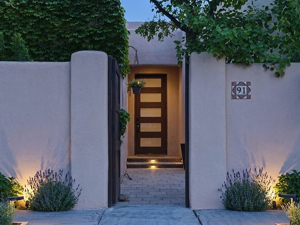 1st image of 91 Rio Vista Pl