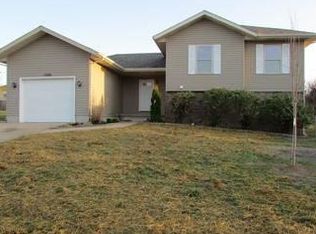 1506 W Meadow St, Ozark, MO 65721