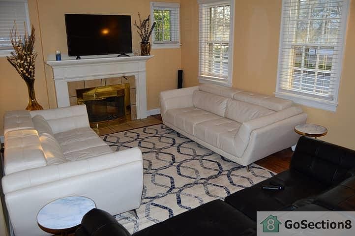 1st image of 4039 N Tacoma Ave