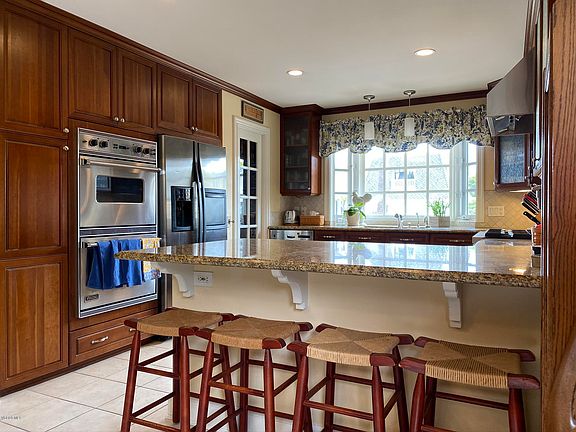 5th image of 2963 Sailor Ave