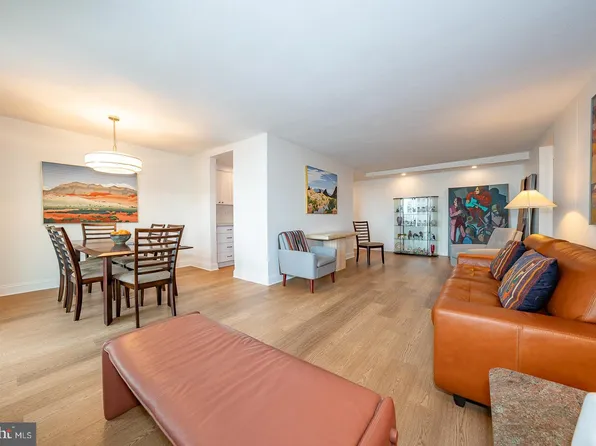 1919 Chestnut St APT 2508, Philadelphia, PA 19103