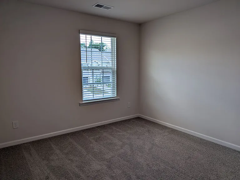 5132 Hyrule Dr — Photo 6