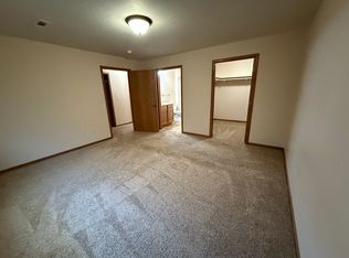 207 N 8th Ave #3, Burwell, NE 68823
