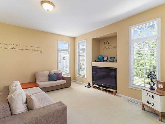 4th image of 345 Manning Dr