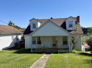 104 Court Ave, Lebanon, VA 24266