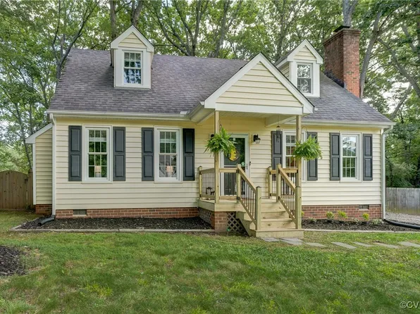 313 Wadsworth Dr, North Chesterfield, VA 23236