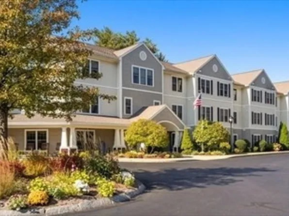 7 Crescent Way Unit 101, Sturbridge, MA 01518