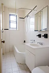 Rented by Elenora Dantchev, LREB