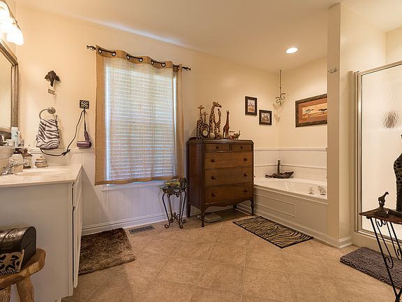 5th image of 164 Millstone Ln