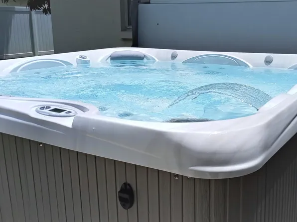 929 N Town And River Dr, Fort Myers, FL 33919