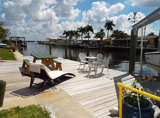 2865 Triggerfish St, Cape Coral, FL 33993