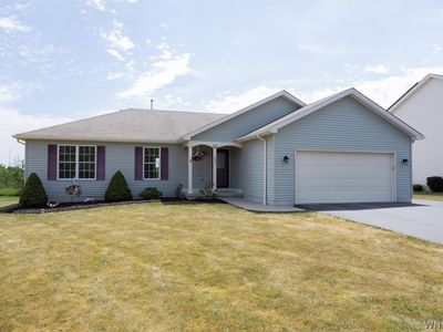 329 Pleasant View Dr, Lancaster, NY, 14086