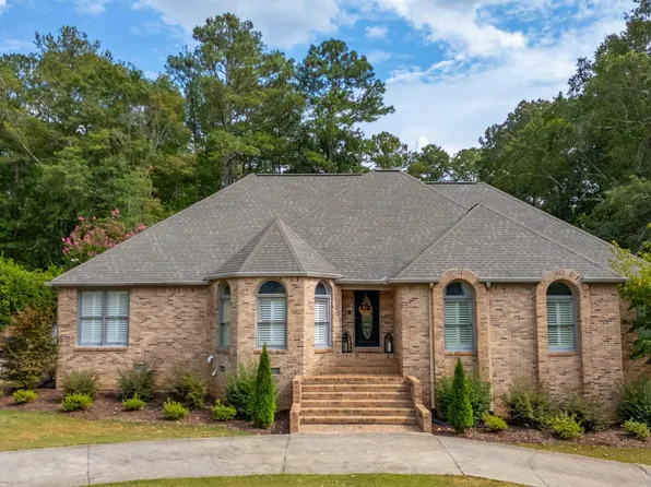2221 Western Hills Dr W, Southside, AL 35907