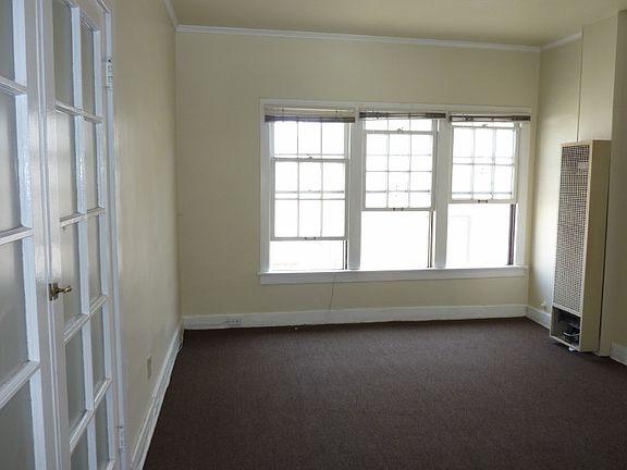 2nd image of 1939 3/4 W Washington Blvd