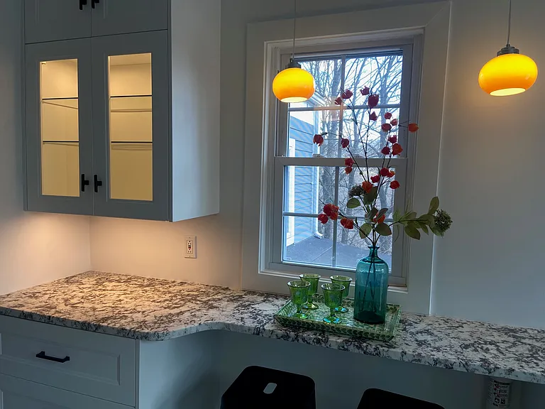 Kitchen, granite coffee bar with stools