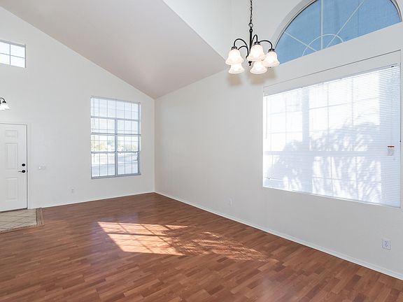 3rd image of 7585 W Summer Sky Dr
