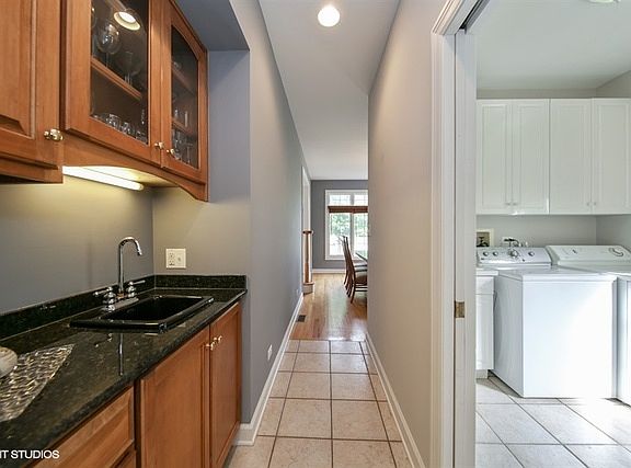 5th image of 4238 Garden Ave