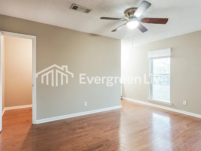 746 Pinkston St — Photo 14