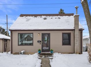 3939 S 5th Pl, Milwaukee, WI 53207