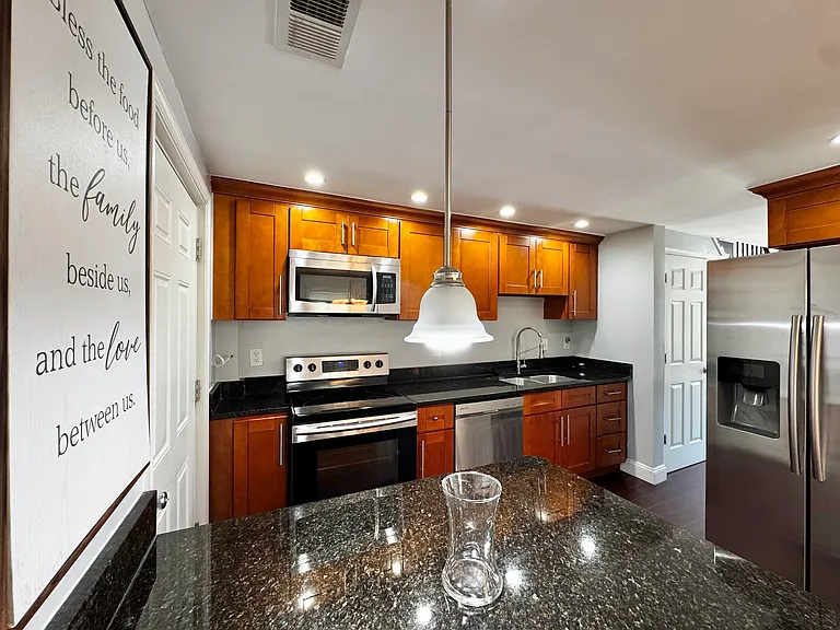 7617 Allendale Dr — Photo 16