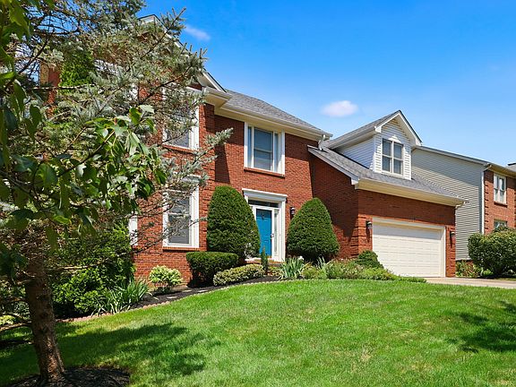3rd image of 688 Emmett Creek Ln
