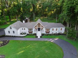 408 Creek Rd, Moorestown, NJ 08057