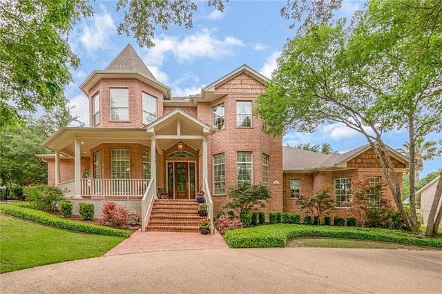 1st image of 3819 Trevino Dr