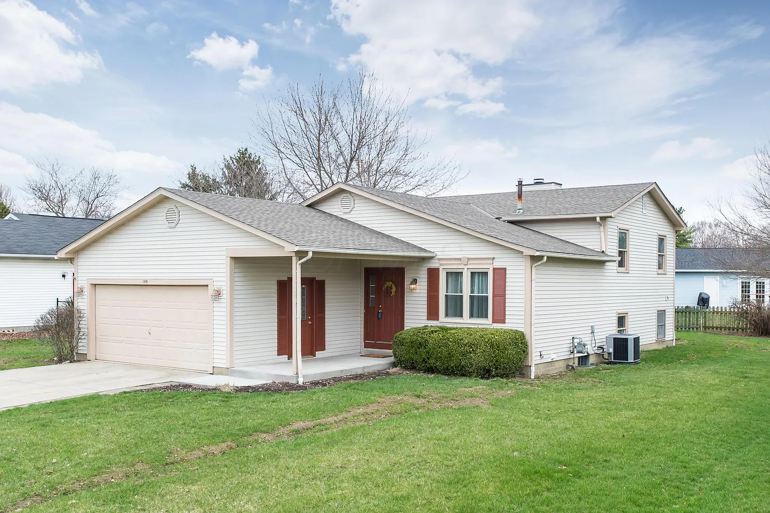199 Hearthstone Dr photo 1