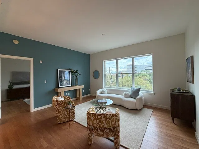 2 bed, 1133 sqft, $2,800 — Photo 3