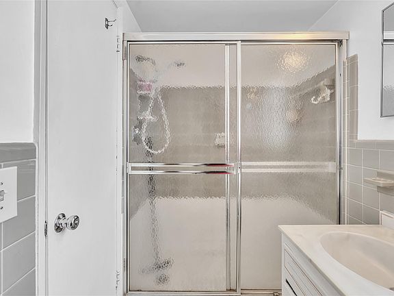 5th image of 2700 Yacht Club Boulevard #7C