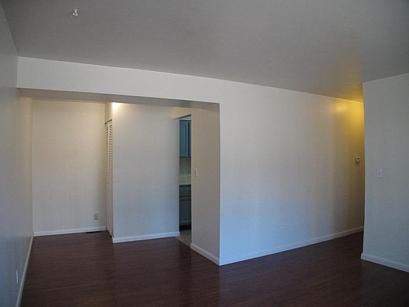 3rd image of 612 W High St #105