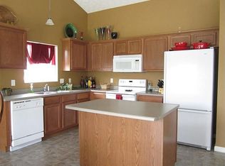 1110 Parkview Dr, Troy, OH